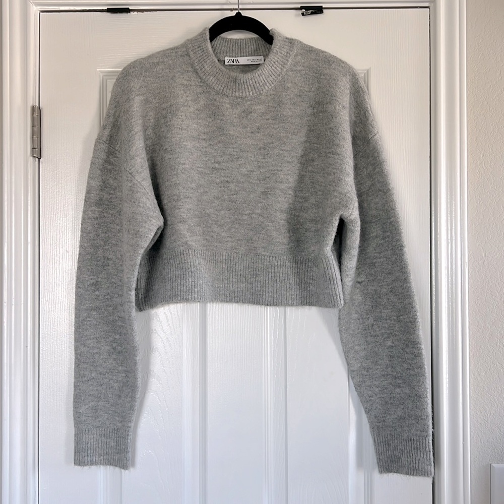 Zara Sweatshirt